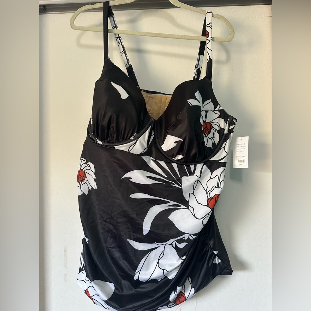 Lane Bryant Cacique Floral Black and White Swimsuit Top 42DDD